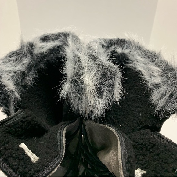 Tamarack Gray Madison Suede Lined Winter Boots - Picture 9 of 11